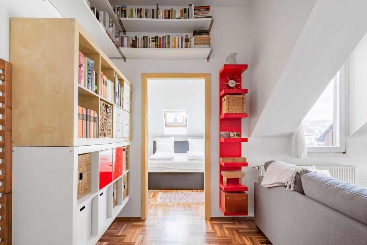 Relax Into Loft Living At A Light-Filled City Escape Budapest Luaran gambar